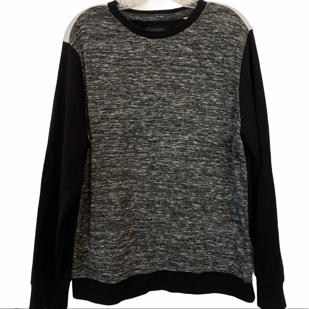 Guess Crewneck Lightweight Sweatshirt Size Large